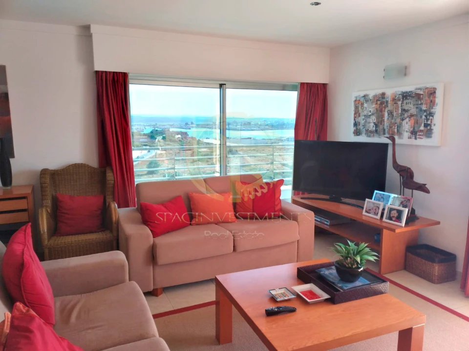 Apartamento T2 para Venda em Portimão Foto 5