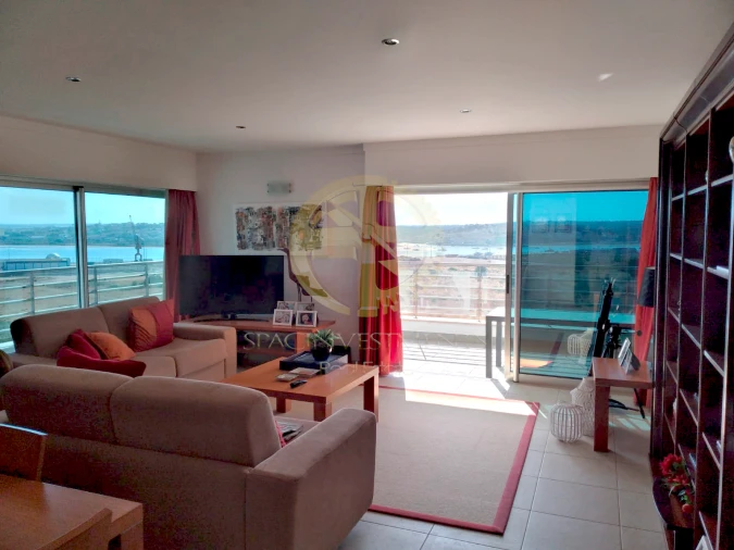 Apartamento T2 para Venda em Portimão Foto 4