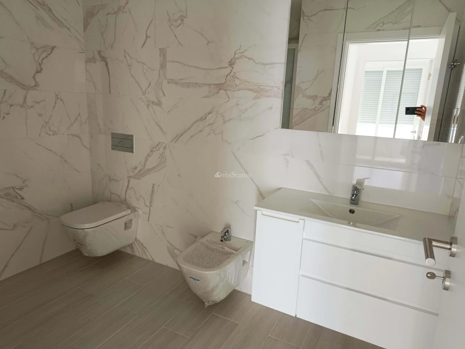 Apartamento T1 para Venda em Sesimbra (Santiago) Foto 14