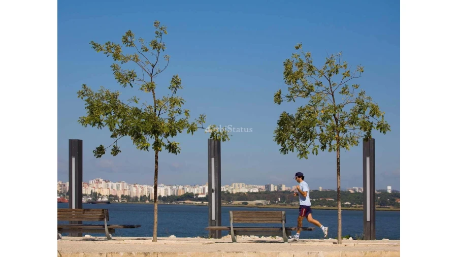 Apartamento T2 para Venda em Seixal Foto 11