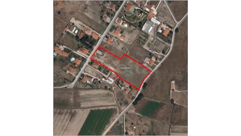 Terreno para Venda em Benavente
