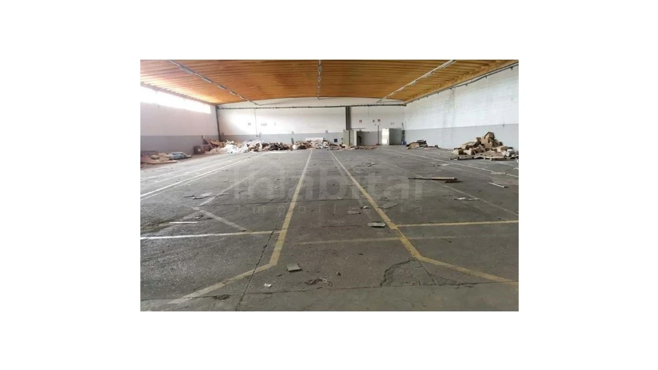 Armazém para Venda em Muge Foto 1