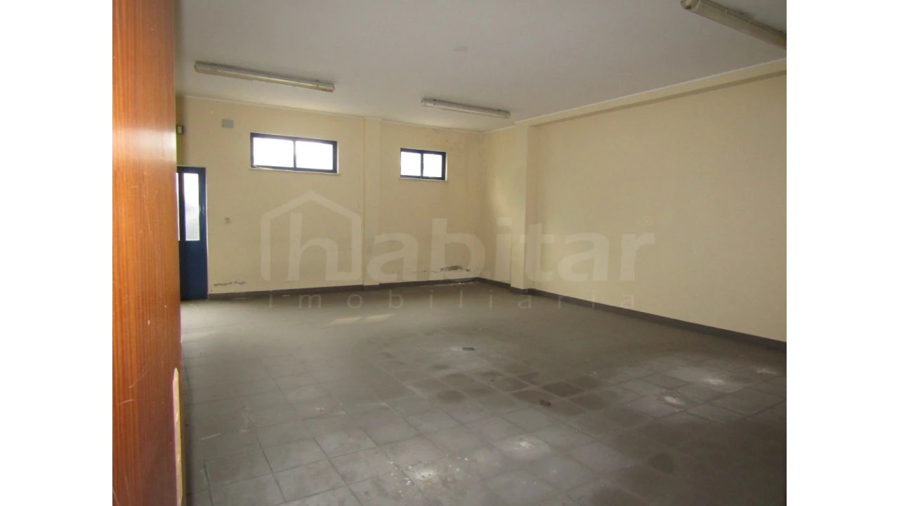 Armazém para Venda em Muge Foto 12