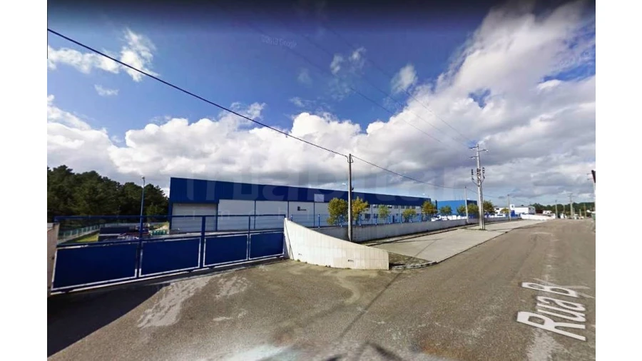 Armazém para Venda em Muge