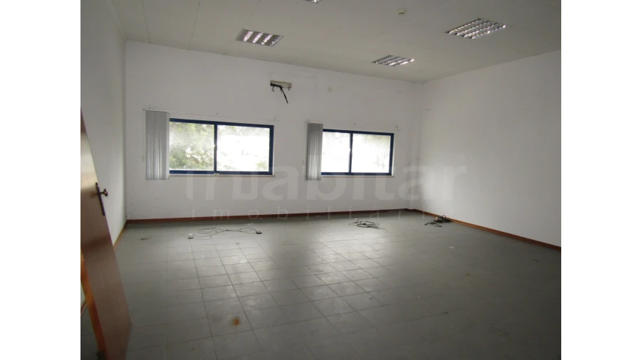 Armazém para Venda em Muge Foto 9