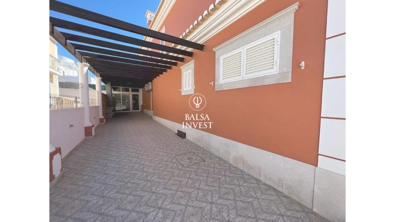 Moradia T6 para Venda em Tavira (Santa Maria e Santiago) Foto 3