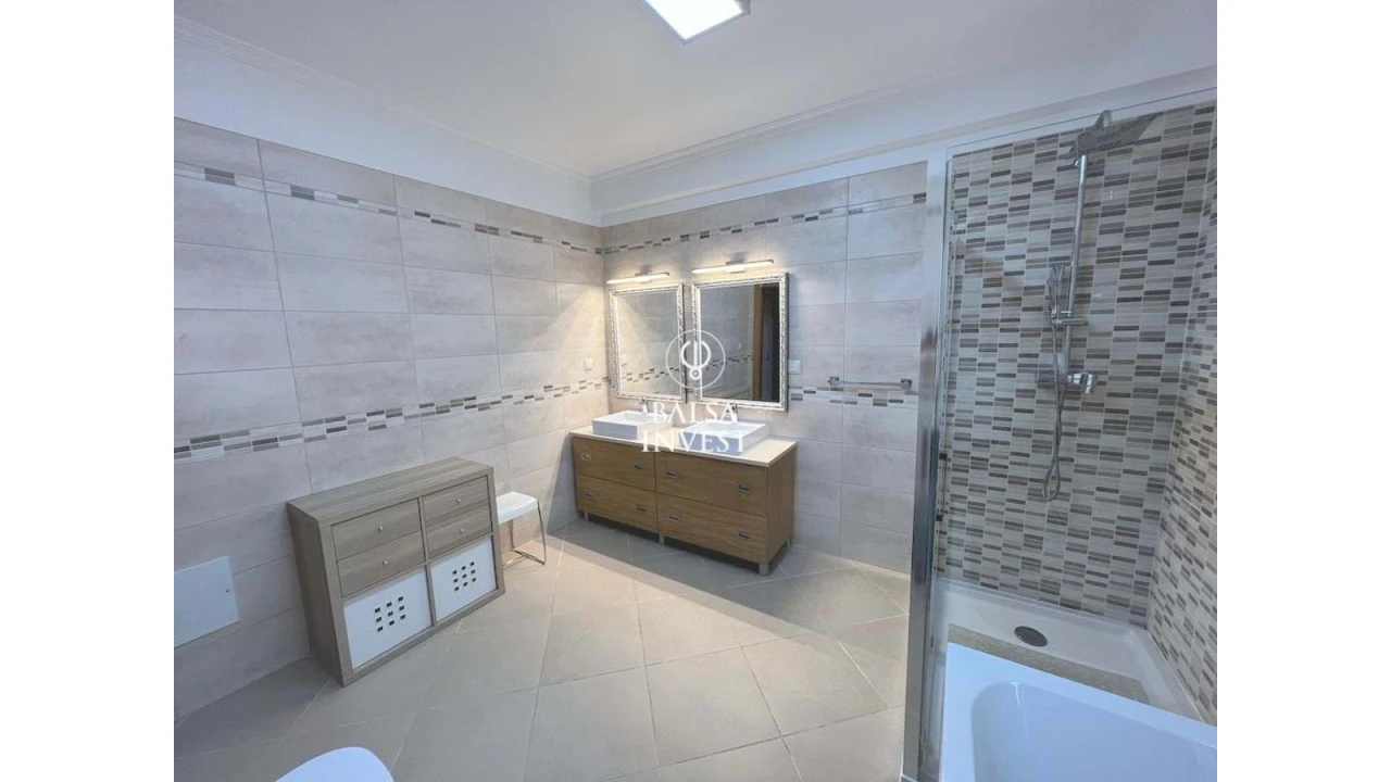 Moradia T6 para Venda em Tavira (Santa Maria e Santiago) Foto 38