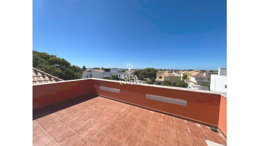 Moradia T6 para Venda em Tavira (Santa Maria e Santiago) Foto 2