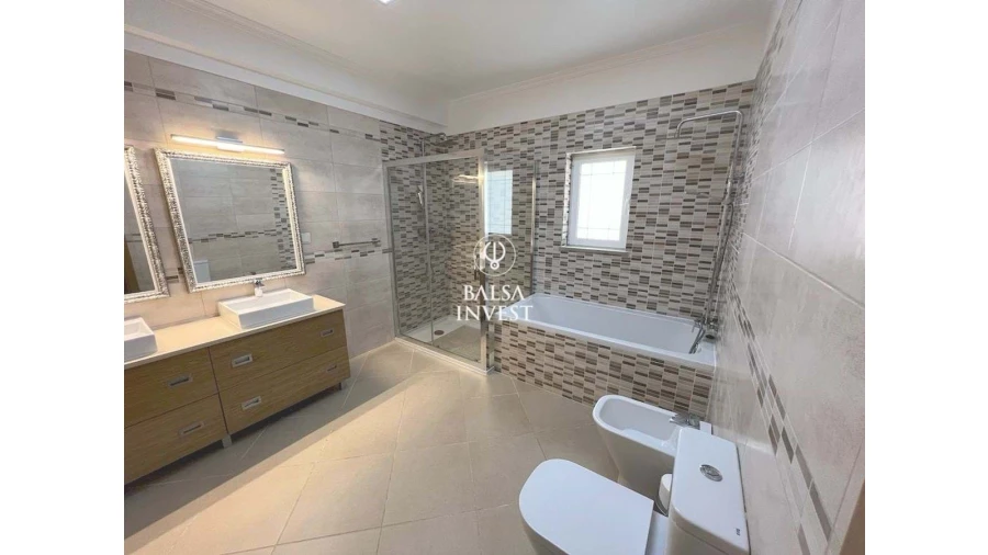 Moradia T6 para Venda em Tavira (Santa Maria e Santiago) Foto 32