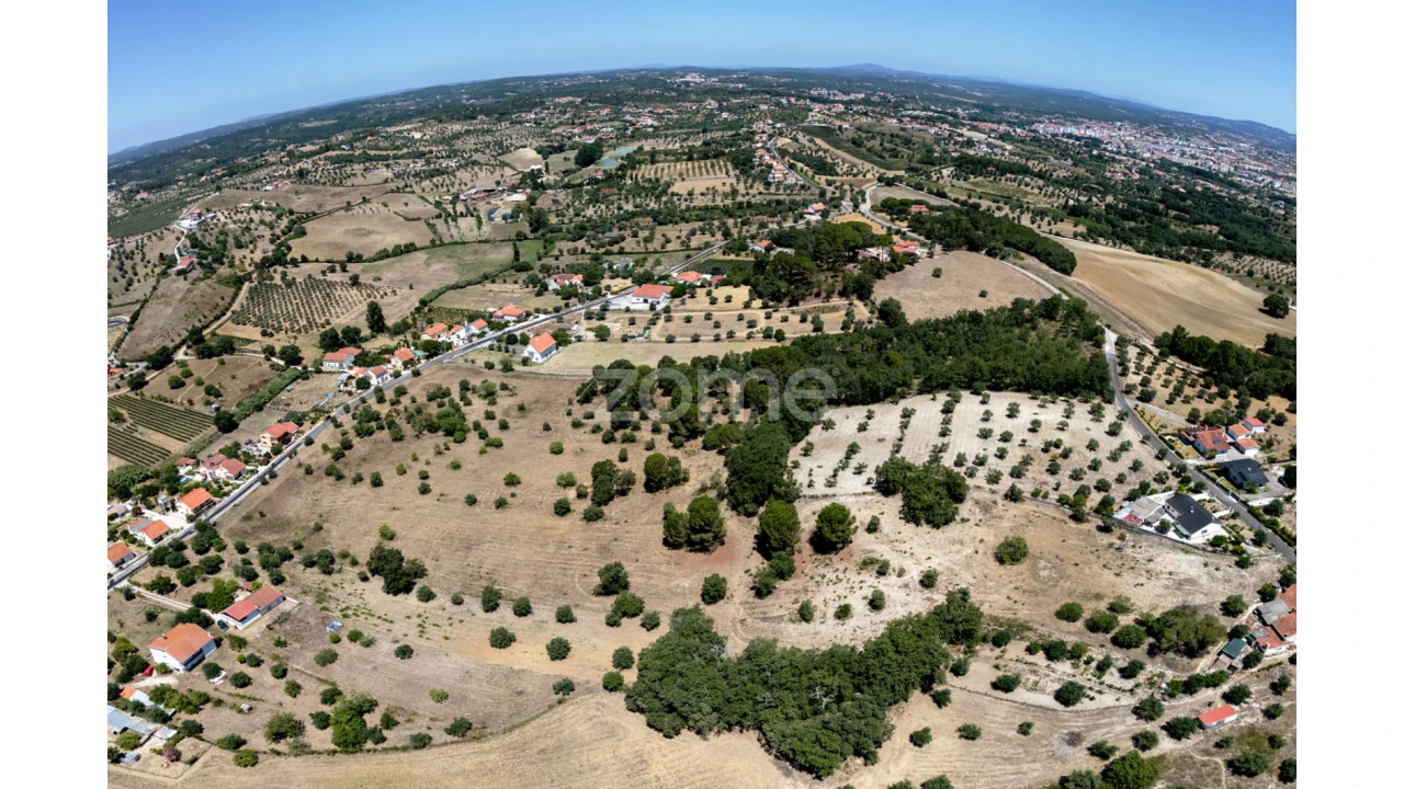 Terreno para Venda em São João Baptista e Santa Maria dos Olivais Foto 4