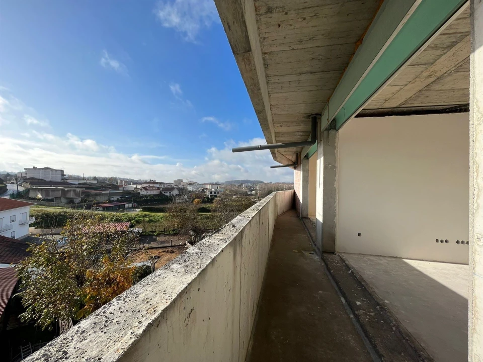 Apartamento T3 para Venda em Paços de Ferreira Foto 2