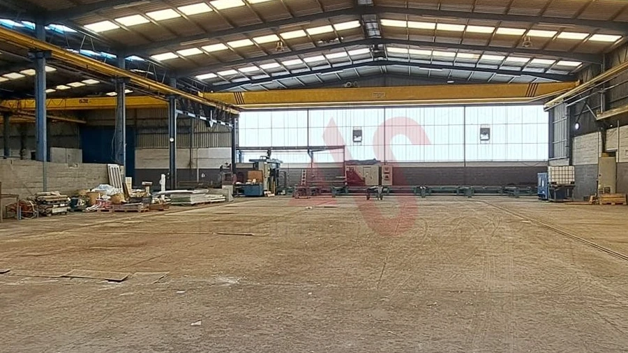 Armazém para Venda em Vila Chã, Codal e Vila Cova de Perrinho