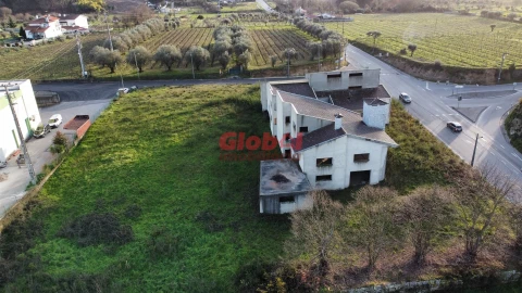 Terreno para Venda em São João de Lourosa