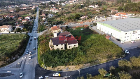 Terreno para Venda em São João de Lourosa