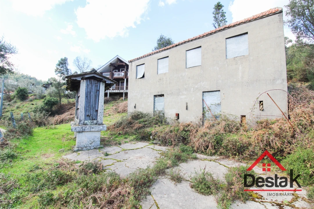 Terreno para Venda em Carvalhais e Candal Foto 10