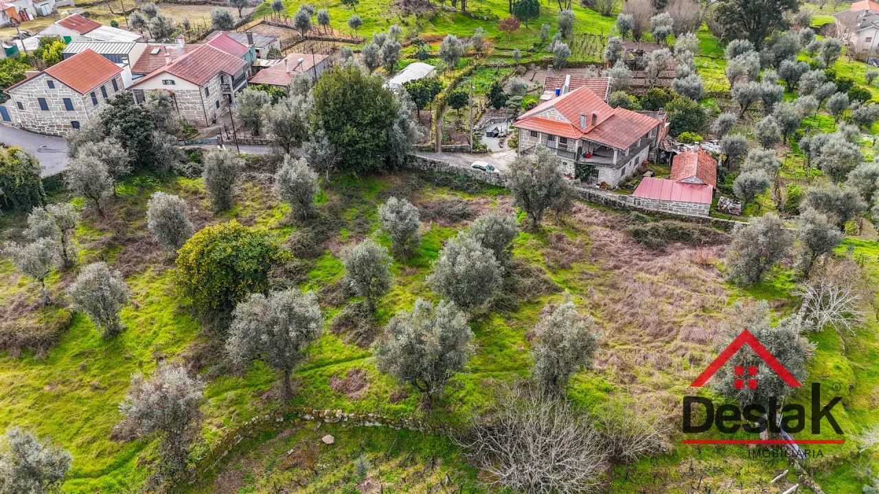 Terreno para Venda em Silgueiros Foto 2