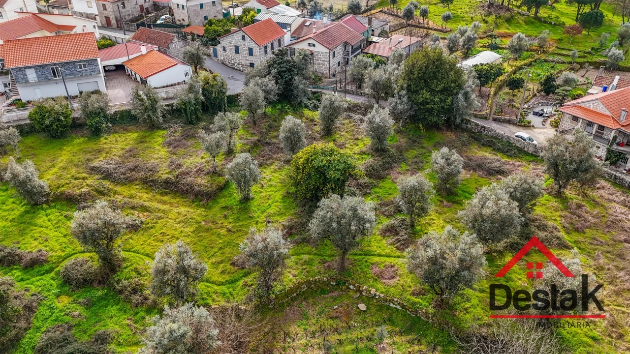 Terreno para Venda em Silgueiros Foto 4
