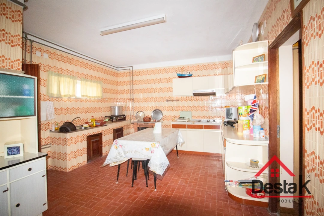 Moradia T3 para Venda em Arcozelo das Maias Foto 18