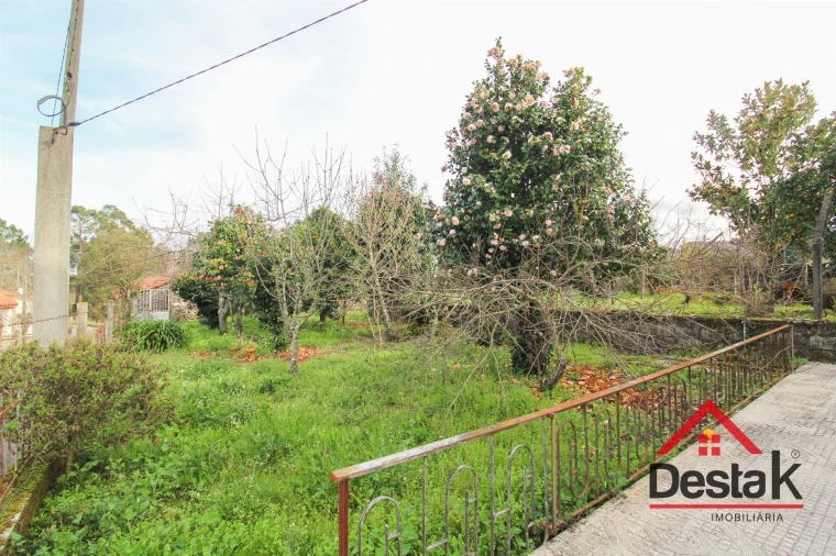 Moradia T3 para Venda em Arcozelo das Maias Foto 26