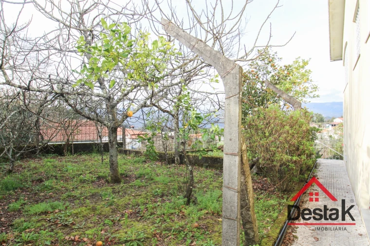 Moradia T3 para Venda em Arcozelo das Maias Foto 11