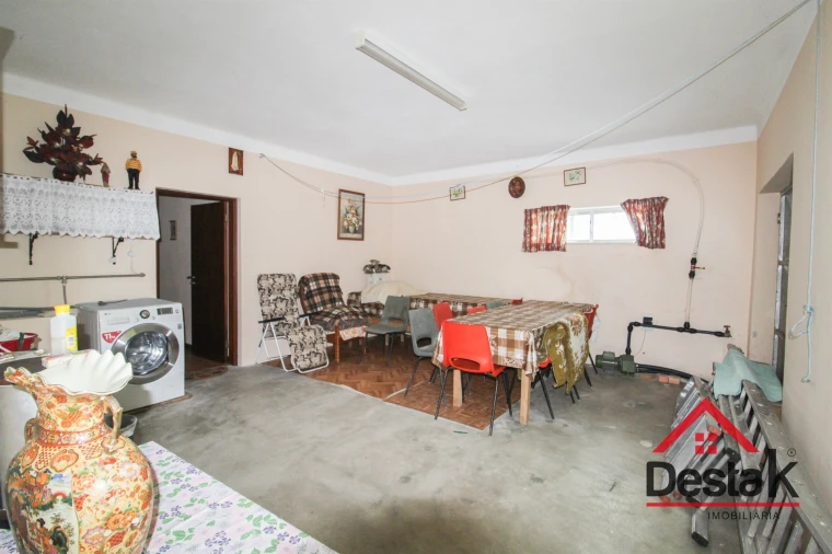 Moradia T3 para Venda em Arcozelo das Maias Foto 19