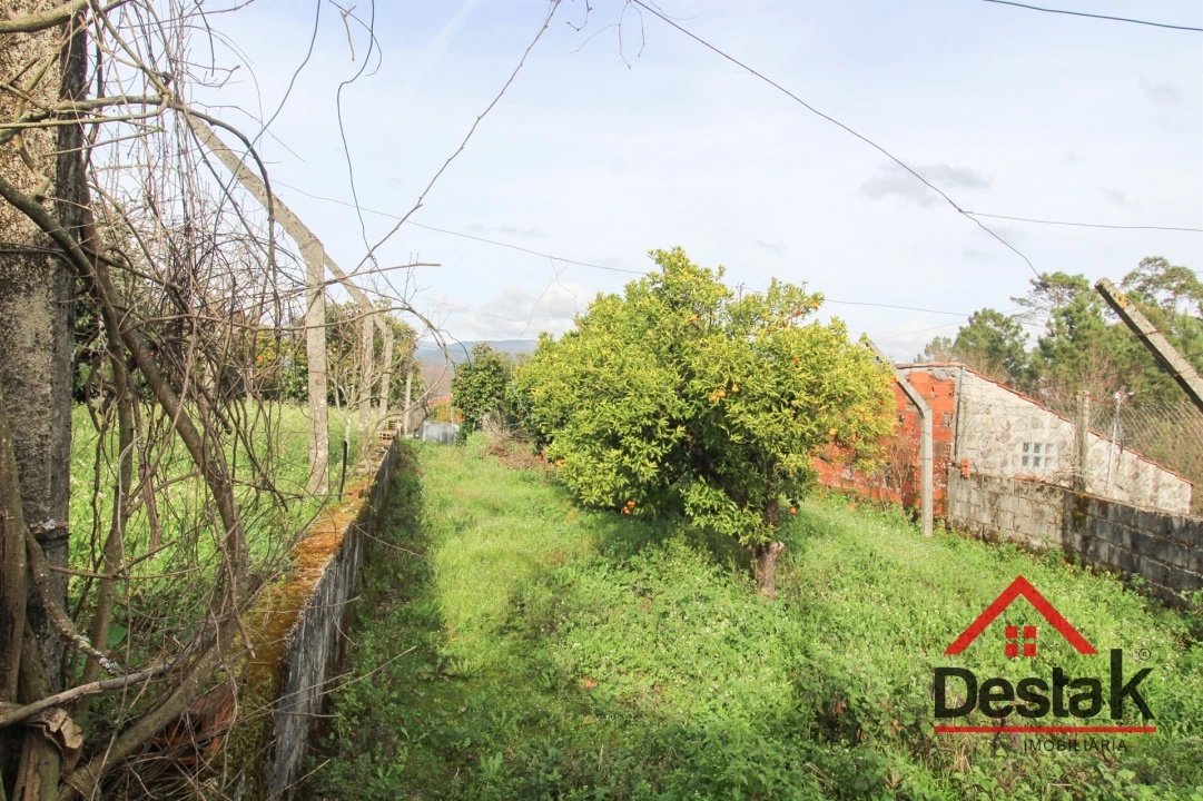 Moradia T3 para Venda em Arcozelo das Maias Foto 10