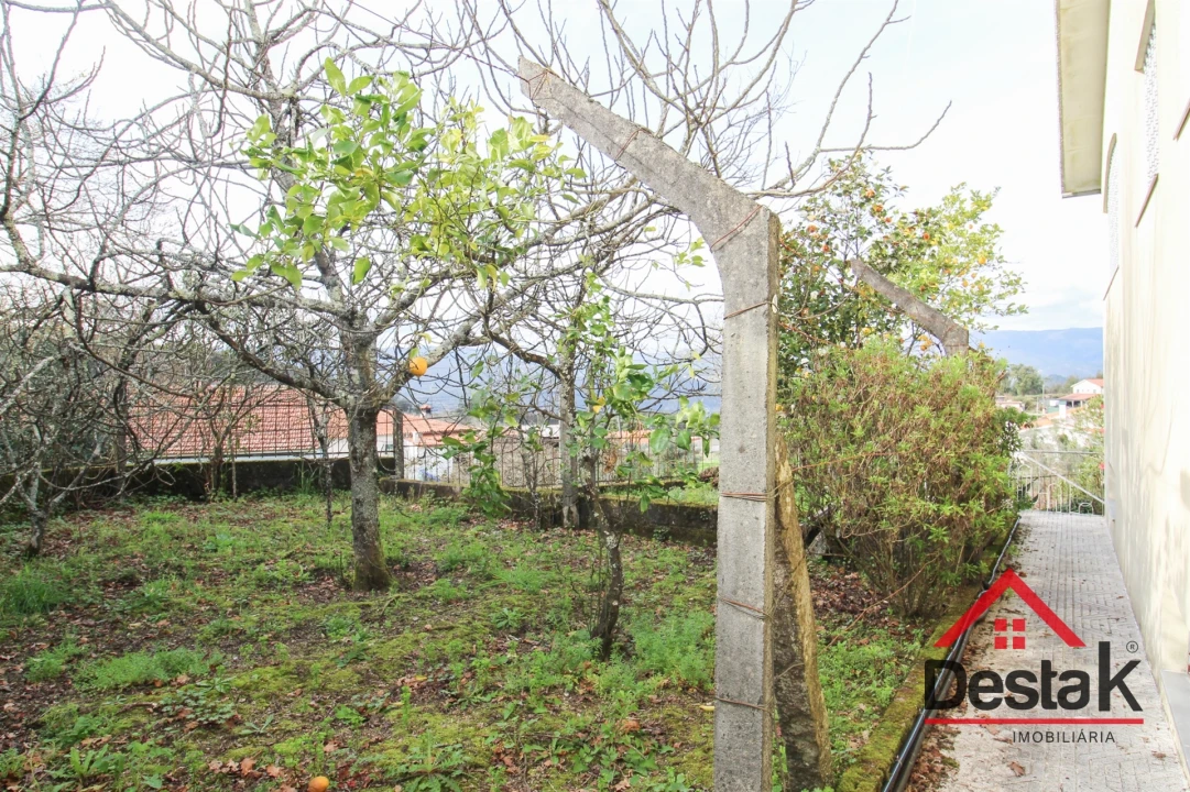 Moradia T3 para Venda em Arcozelo das Maias Foto 11