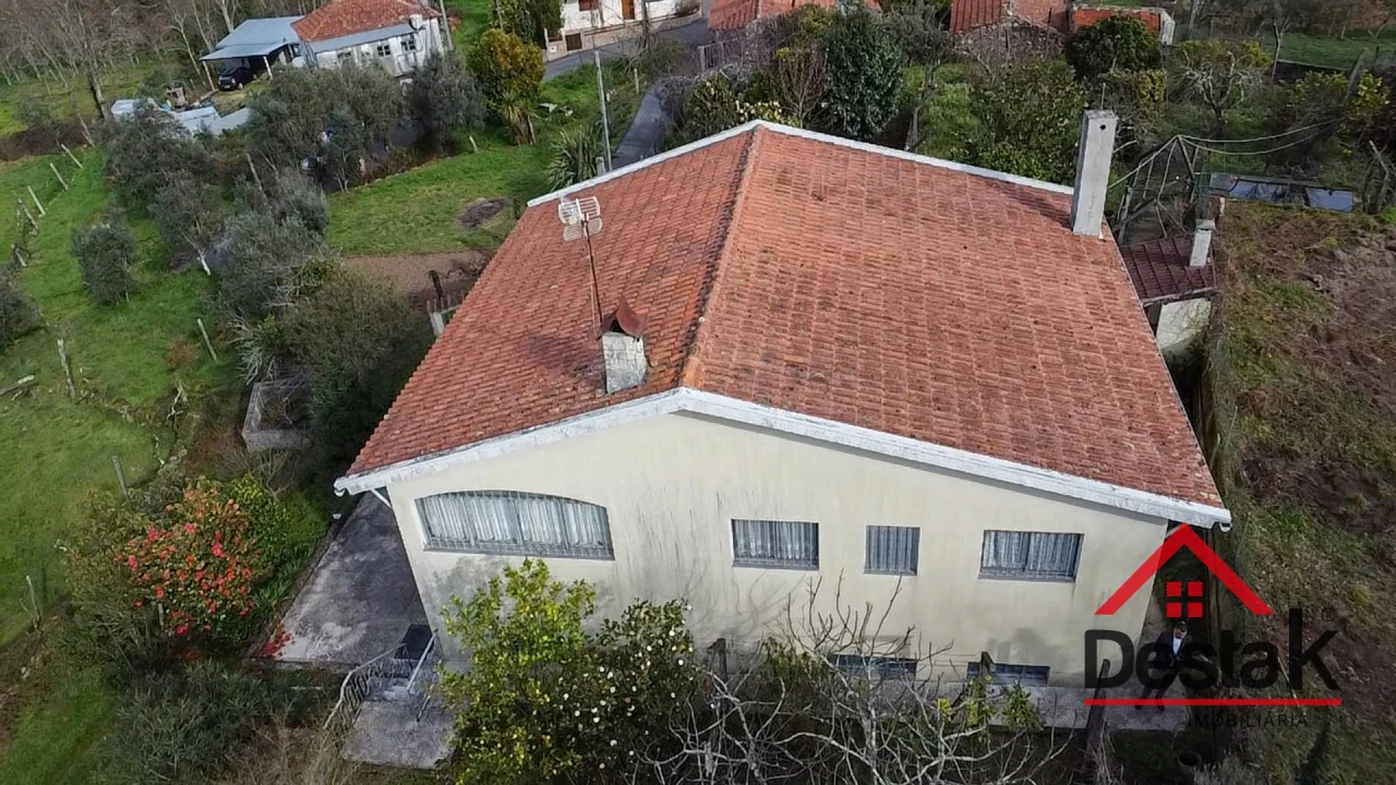 Moradia T3 para Venda em Arcozelo das Maias Foto 35