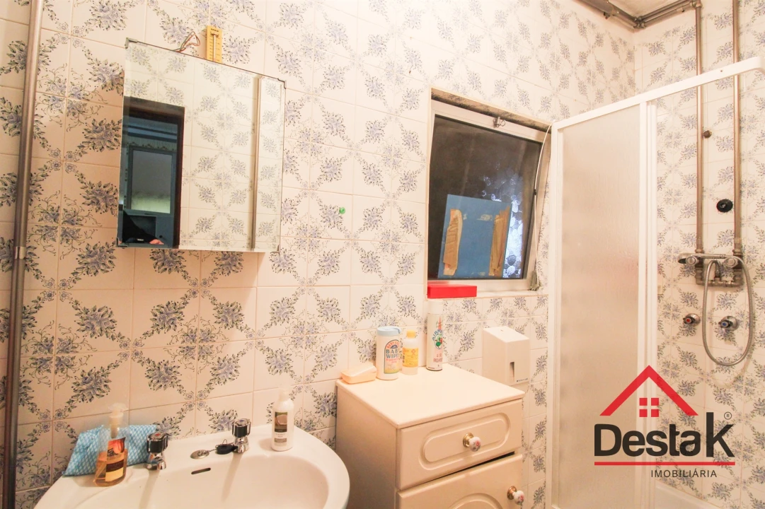 Moradia T3 para Venda em Arcozelo das Maias Foto 23