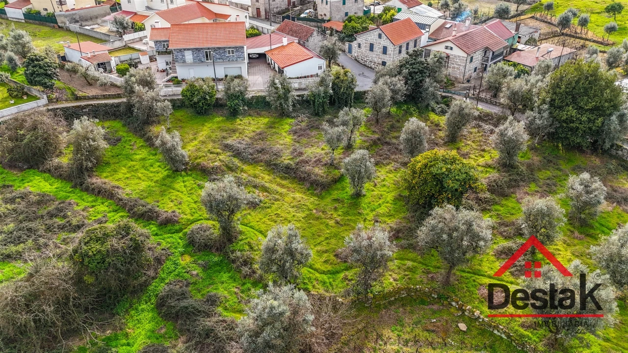 Terreno para Venda em Silgueiros Foto 3