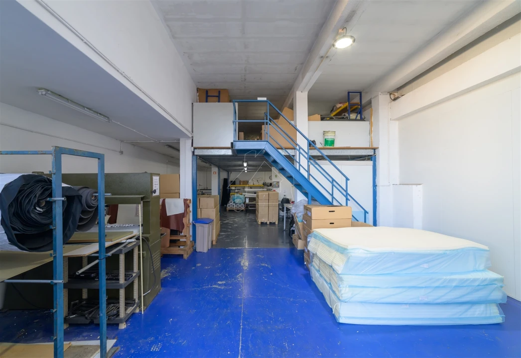 Negócio para Venda em São João de Ver Foto 4