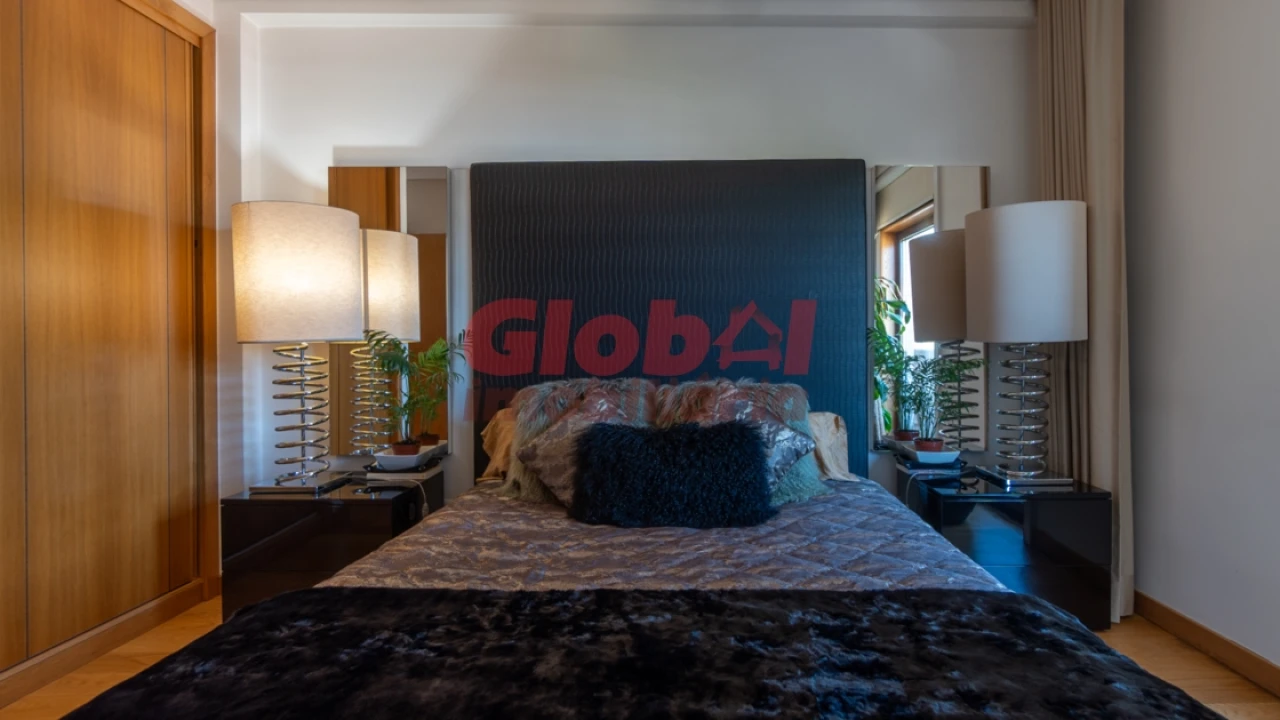 Apartamento T2 para Venda em Viseu Foto 6