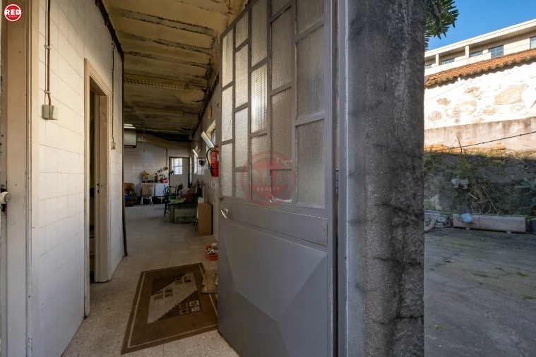 Loja para Venda em Mafamude e Vilar do Paraíso Foto 13