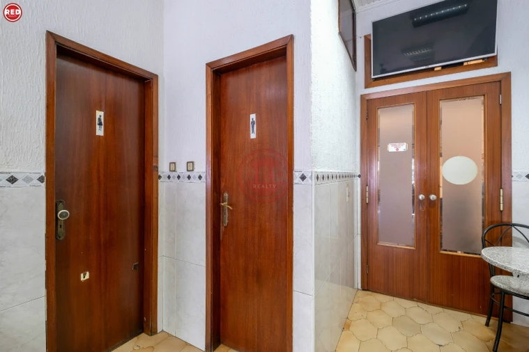 Loja para Venda em Mafamude e Vilar do Paraíso Foto 6