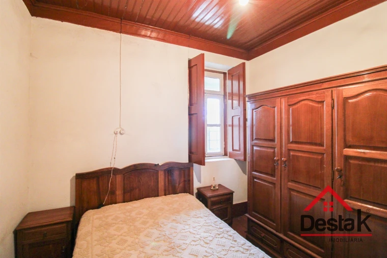 Moradia T4 para Venda em Sul Foto 16