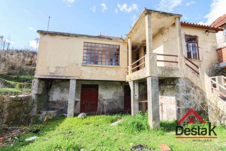 Moradia T4 para Venda em Sul Foto 2