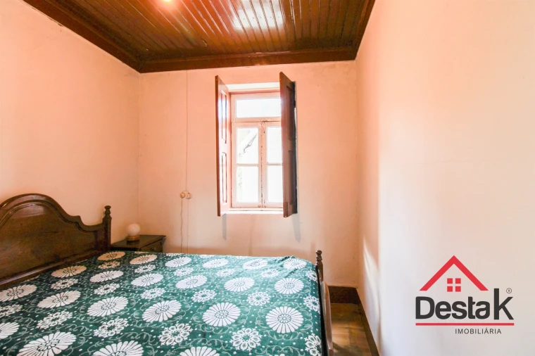 Moradia T4 para Venda em Sul Foto 18