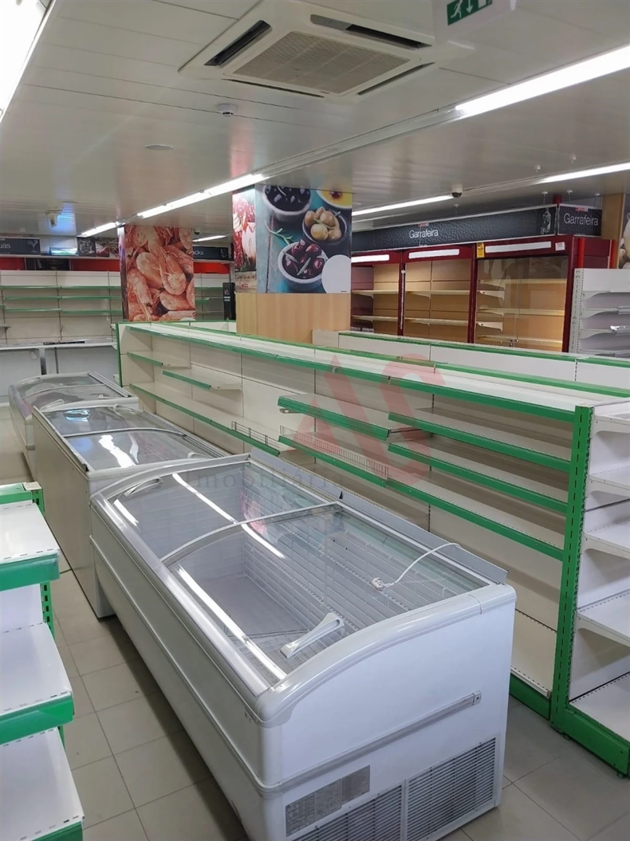 Loja para Arrendamento em Almada, Cova da Piedade, Pragal e Cacilhas Foto 10