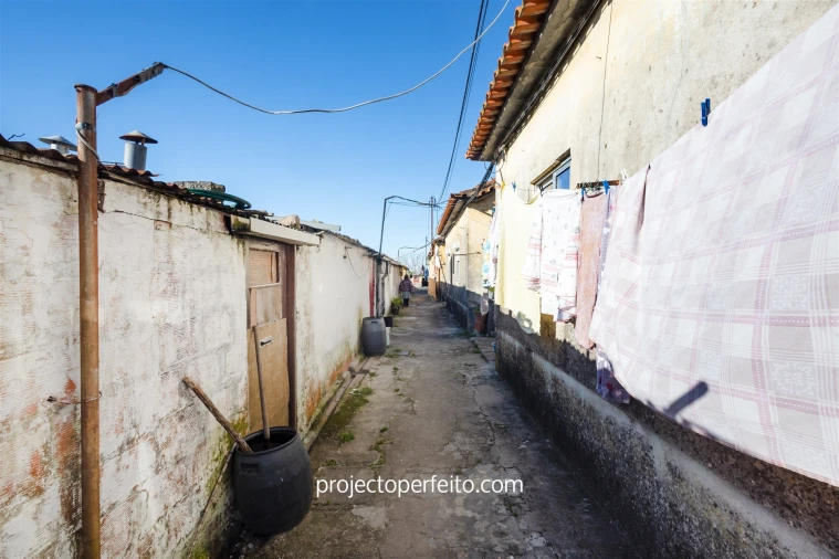 Moradia T10 para Venda em Silvalde Foto 5