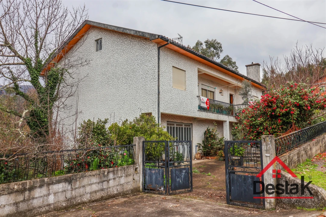 Moradia T5 para Venda em Cabril Foto 7