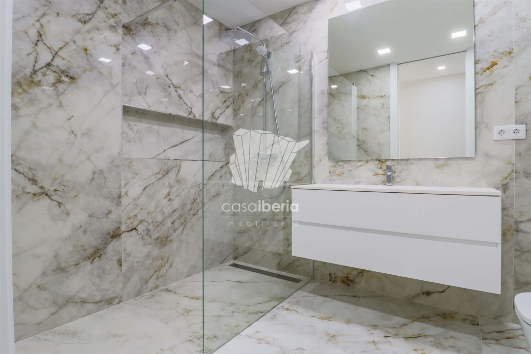Apartamento T2 para Venda em Lagos (São Sebastião e Santa Maria) Foto 14