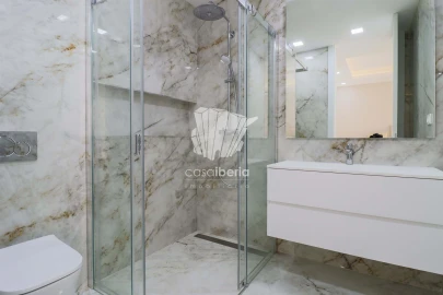 Apartamento T2 para Venda em Lagos (São Sebastião e Santa Maria)