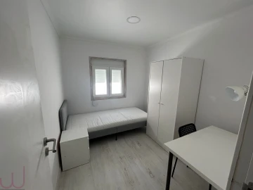 Moradia T9 para Venda em Ajuda