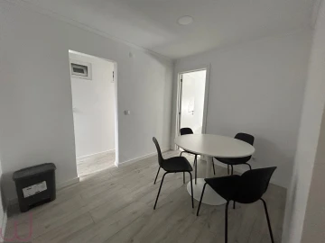 Moradia T9 para Venda em Ajuda