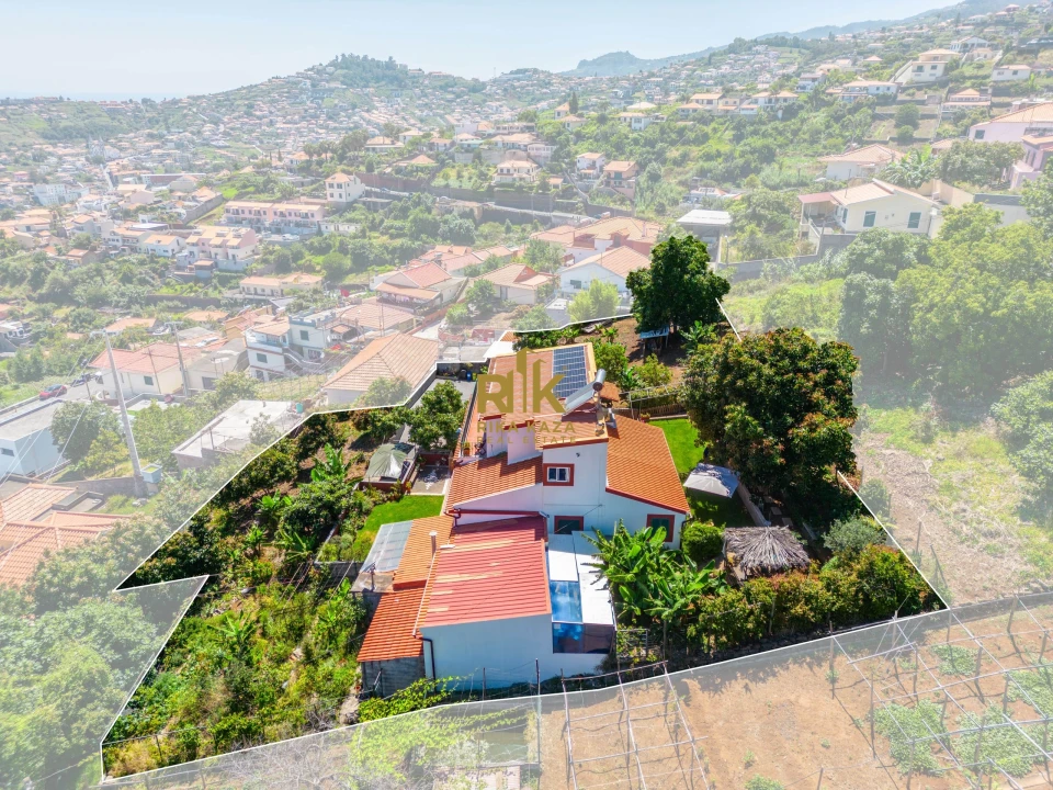 Moradia T6 para Venda em São Roque Foto 69