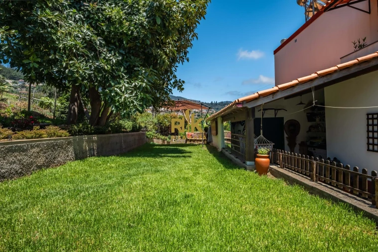 Moradia T6 para Venda em São Roque Foto 31