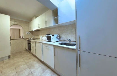 Apartamento T1 para Venda em Estômbar e Parchal