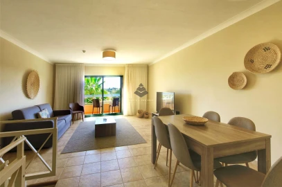 Apartamento T1 para Venda em Estômbar e Parchal