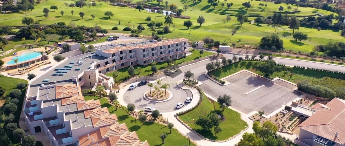 Apartamento T1 para Venda em Estômbar e Parchal Foto 5