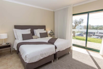 Apartamento T1 para Venda em Estômbar e Parchal